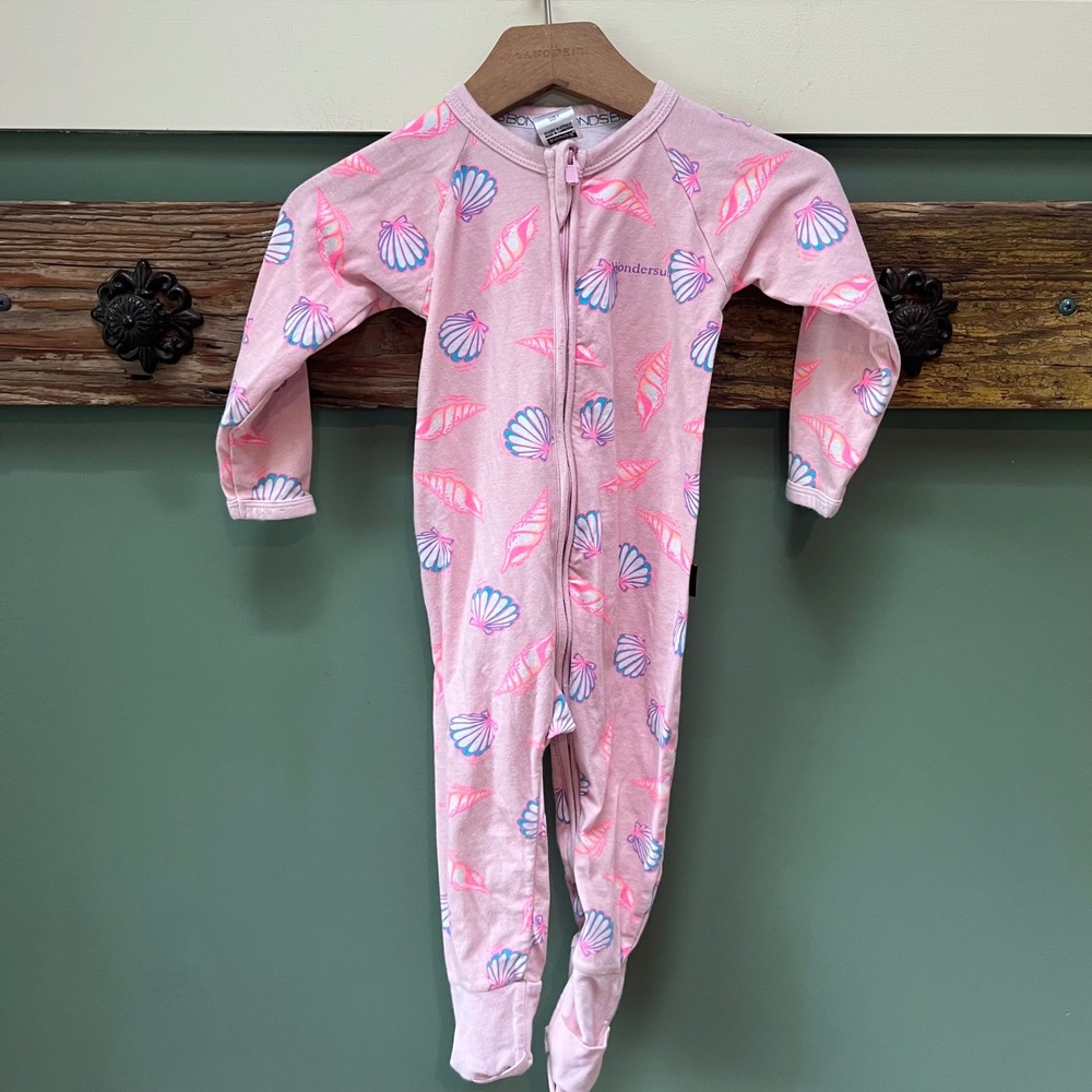 Bonds Wondersuit Baby 12-18 Months Pink Seashell Print Zip Romper Size 1